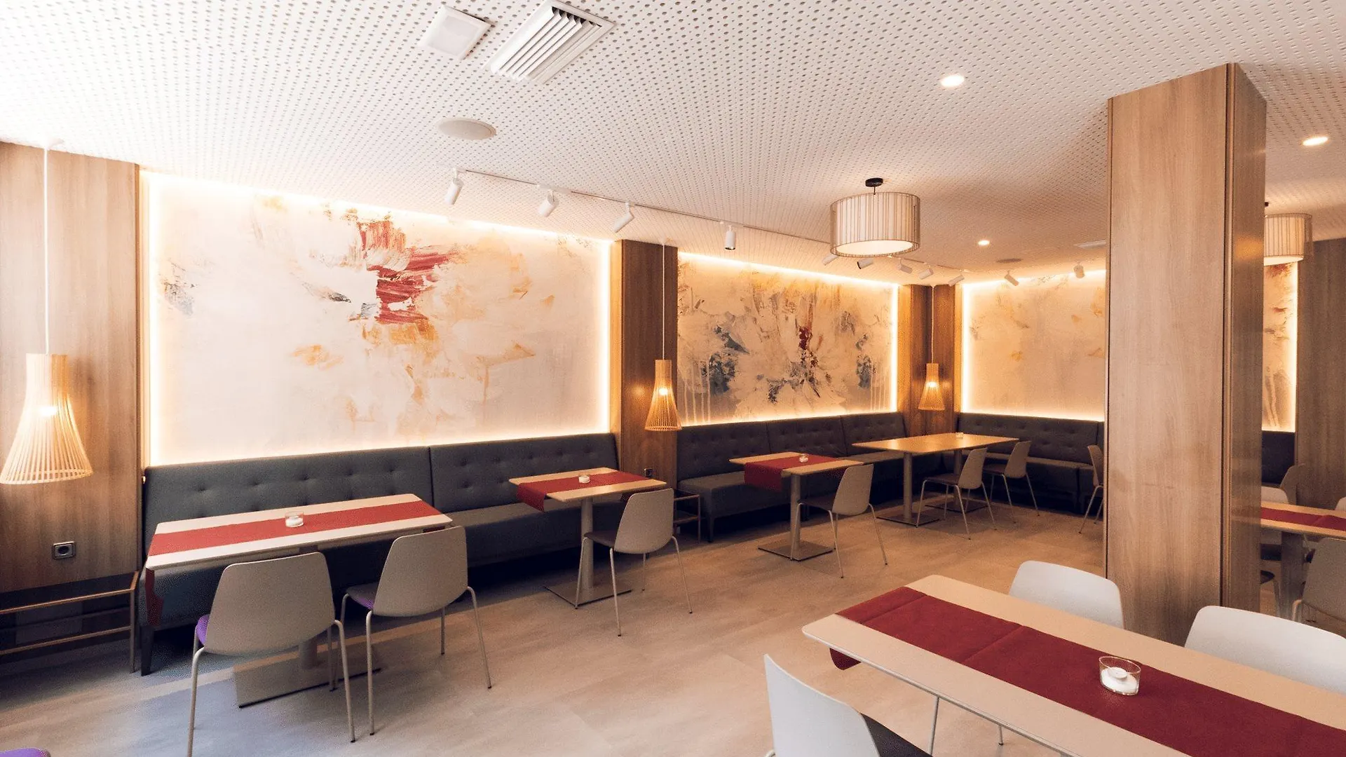 The Purple Hotel - Adults Only Sant Antoni de Portmany