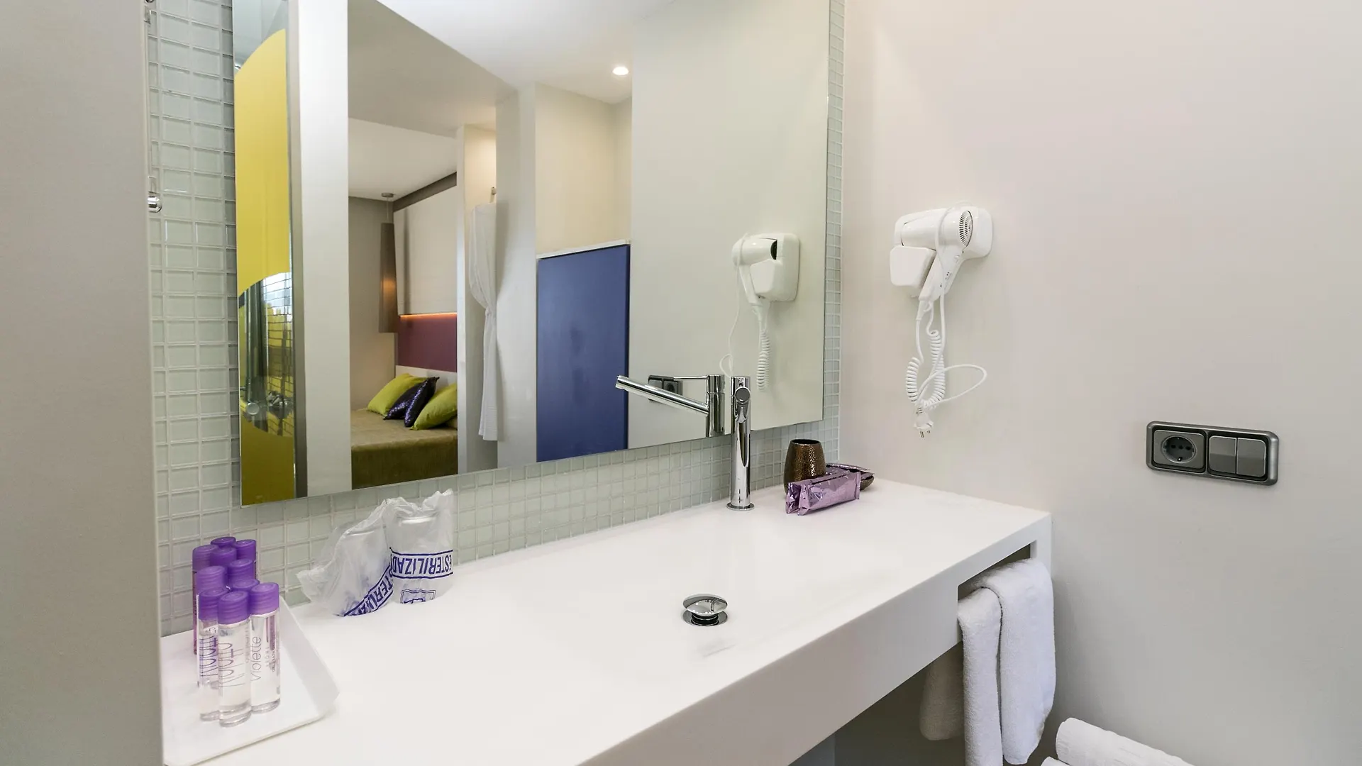 ***  The Purple Hotel - Adults Only Sant Antoni de Portmany Spanien